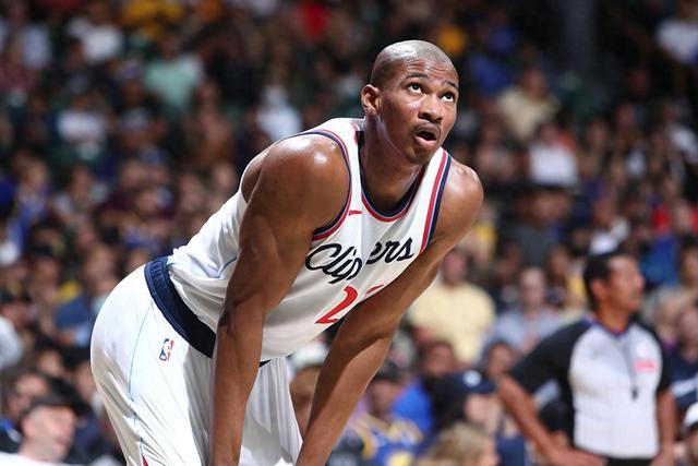 王哲林19+7+6上海胜江苏 浙江7人上双胜山西